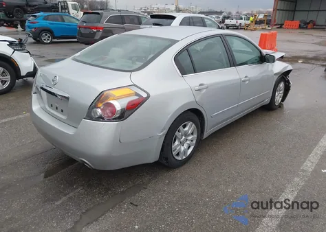 2011 Nissan Altima 2.5 z USA, uszkodzony, nr VIN 1N4AL2AP4BN516442